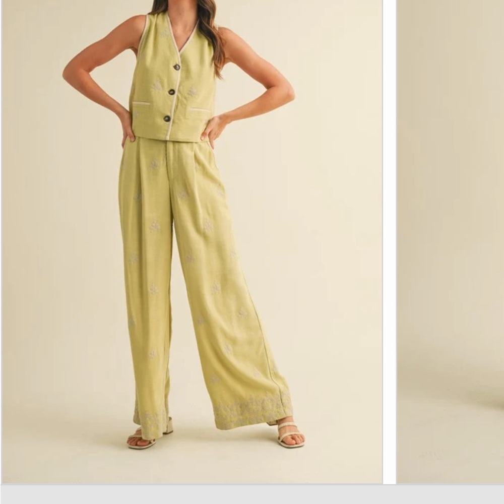 Olive Green Sleeveless set